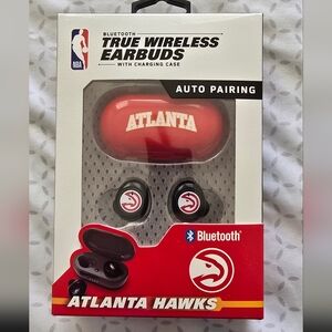 Atlanta Hawks Bluetooth Earbuds